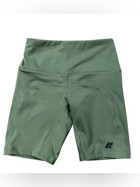 Forme Green Boost Short Medium Biker Shorts Posture Back Support Workout Yoga